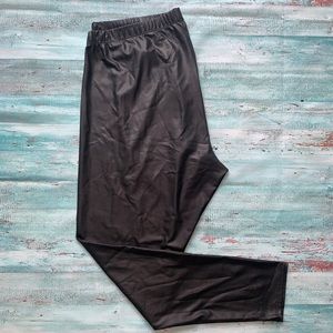 Torrid faux leather black leggings pleather plus size 2